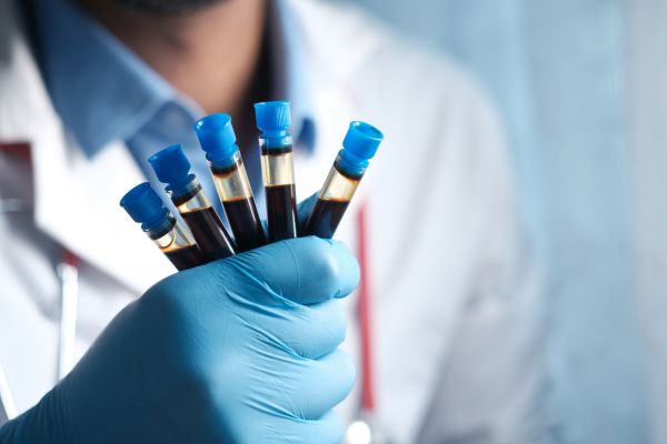 How Responsible Clinics Set Safety Standards in Regenerative Medicine