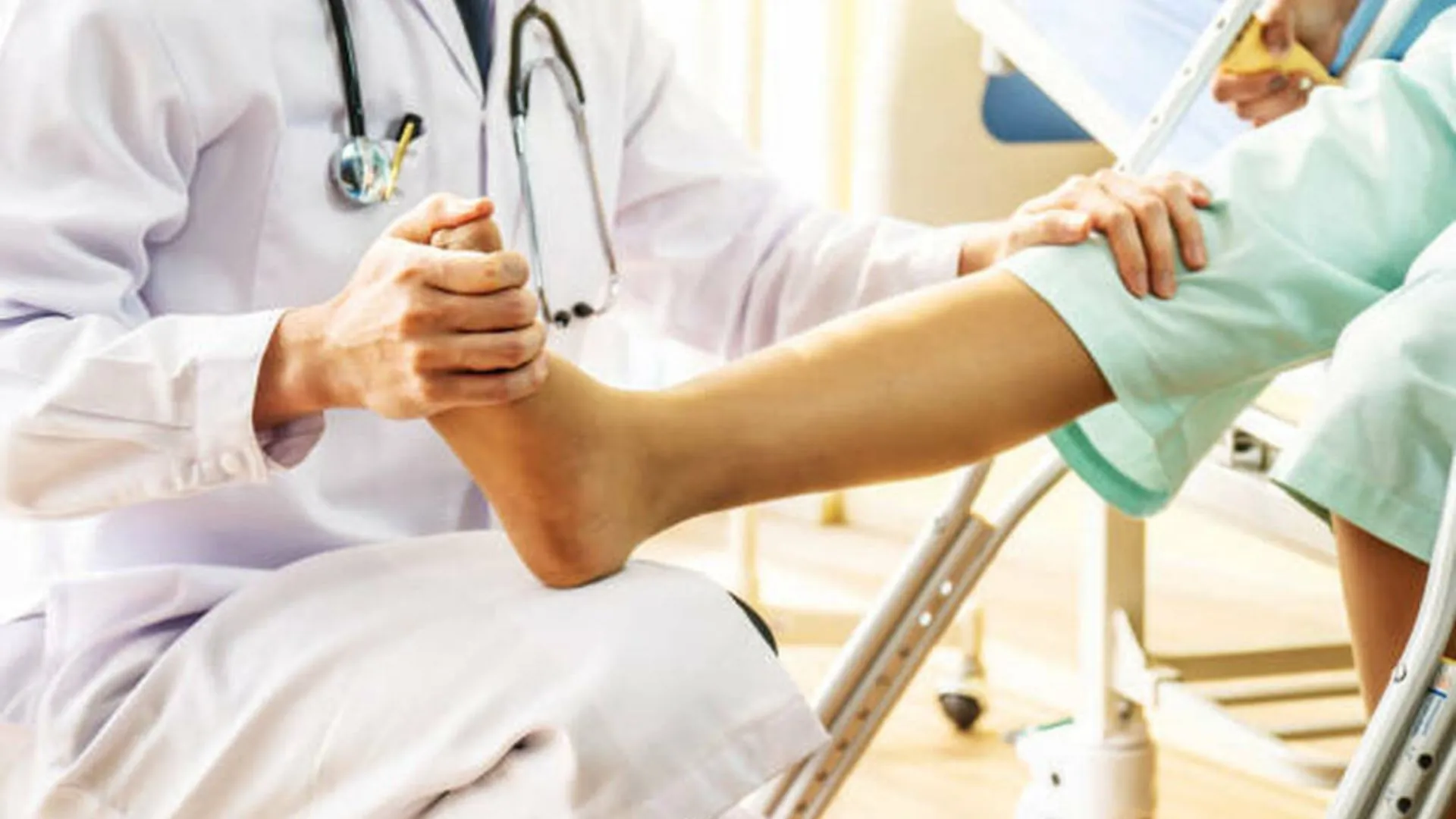 Joint pain therapy for hips, shoulders and ankles at Stem Cell Medellin